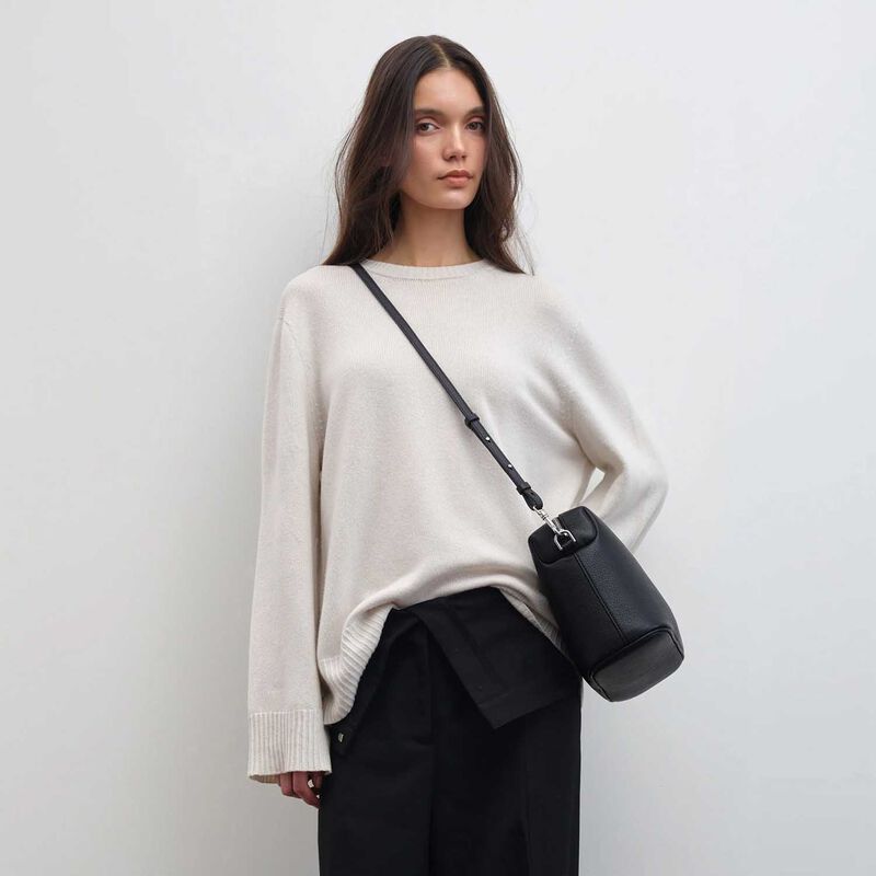 Yu Mei Ch'lita Bag image number 1