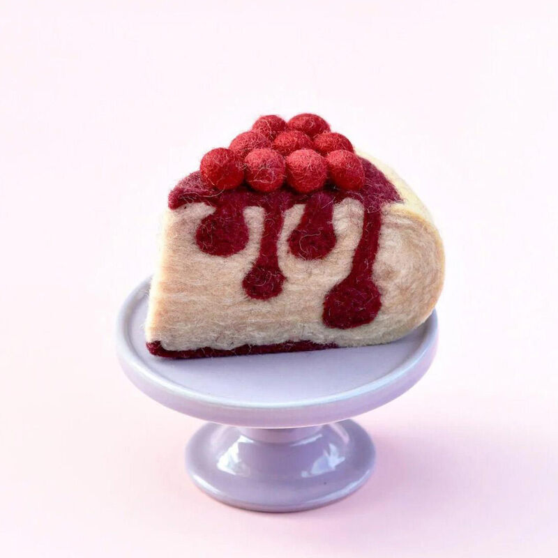Tara Treasures Felt Boysenberry Cheesecake Slice image number 1
