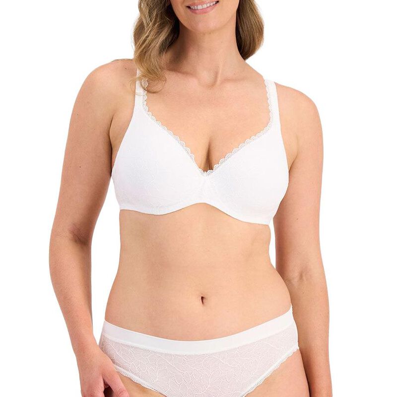 Berlei Barely There Lace Bra image number 8