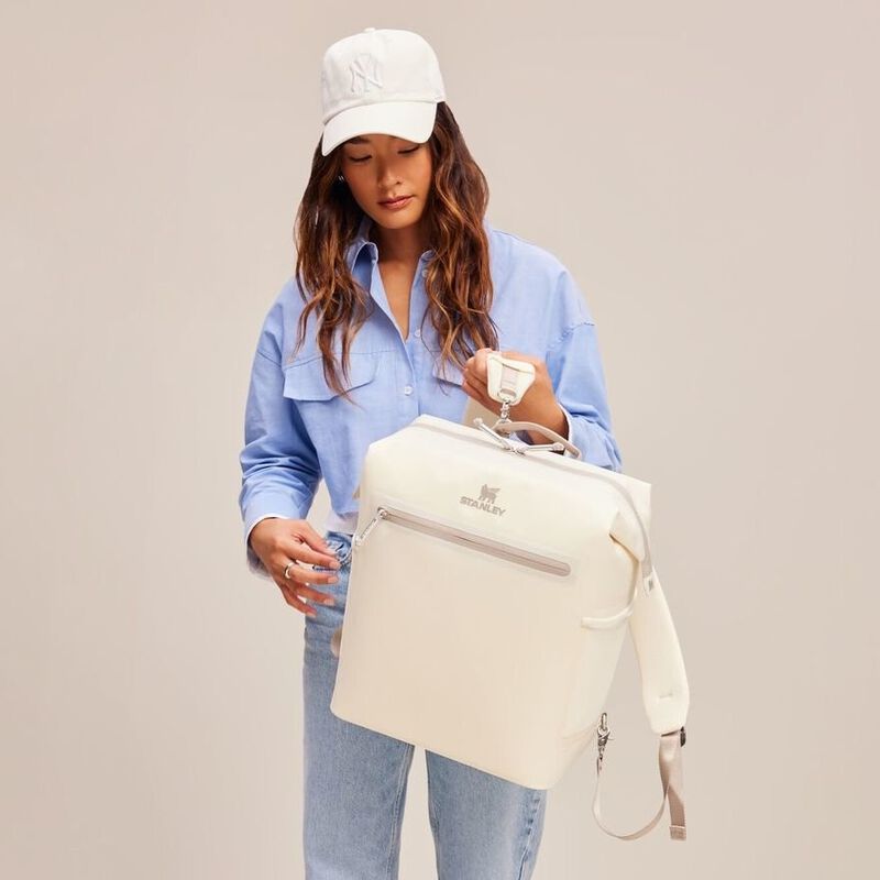 Stanley All-Day Cooler Backpack 14.0L Cream image number 3
