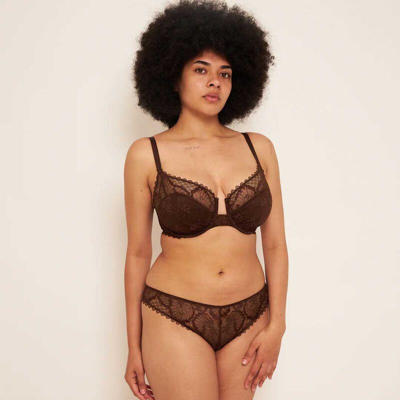 OHEN The French Brief image number 2