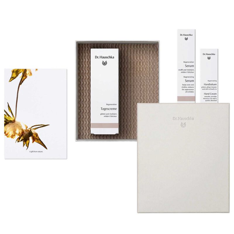 Dr Hauschka Warm Glow Gift Set image number 2