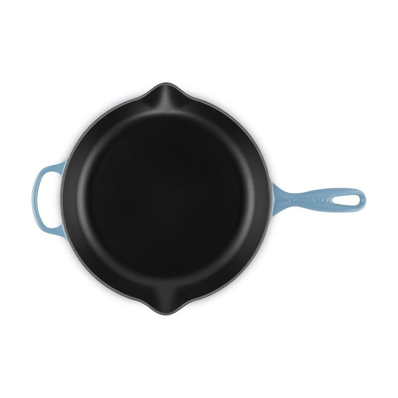 Le Creuset Signature Cast Iron Round Skillet 30cm image number 16