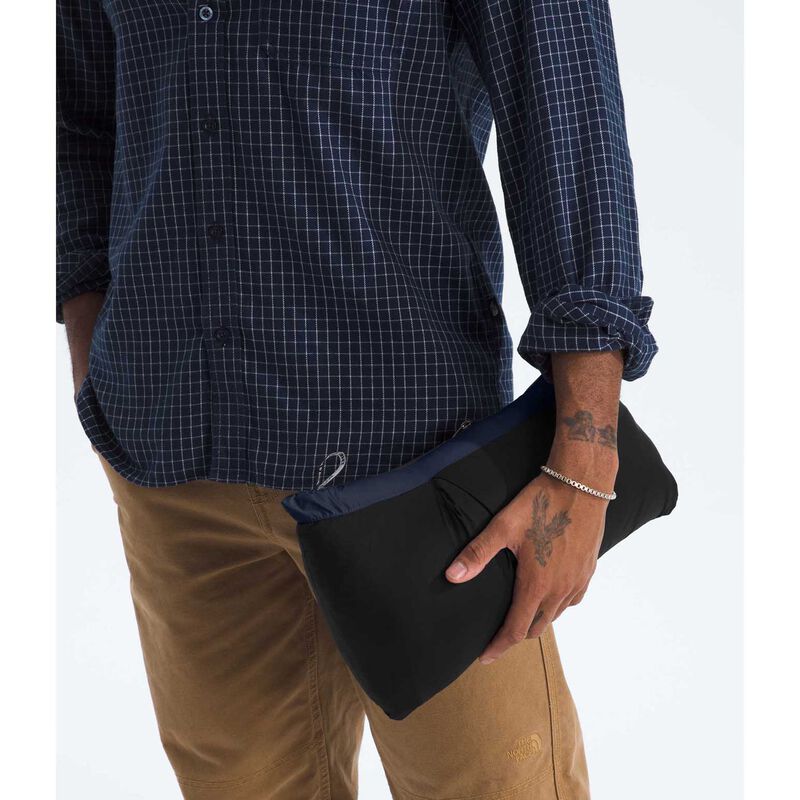 The North Face Men's 1996 Retro Nuptse Jacket image number 2