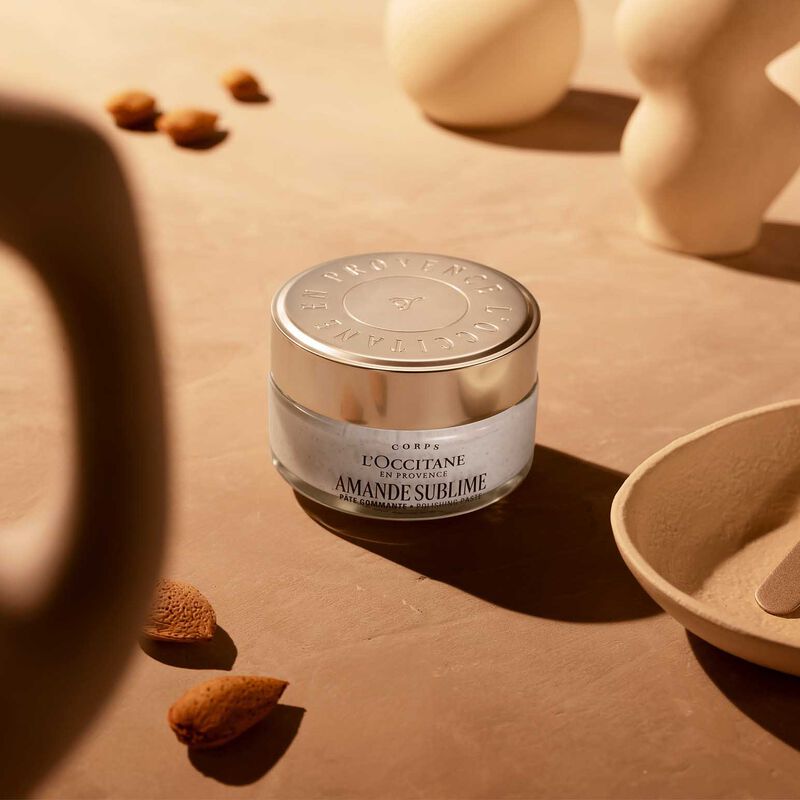 L'Occitane Almond Smooth Skin Essentials image number 1