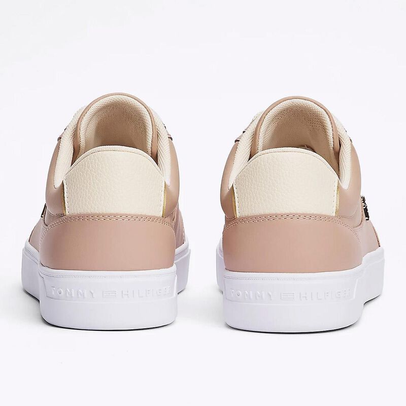 Tommy Hilfiger Seren 8A Essential Chic Court Sneaker image number 3