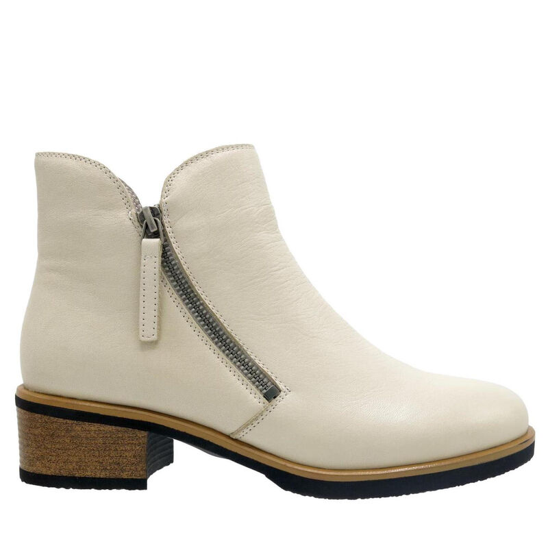 Bresley Dolomite Boot image number 2