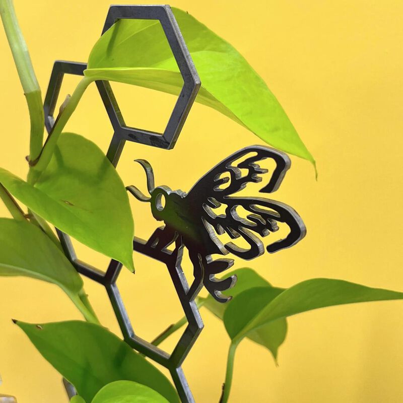 Metalbird NZ Honeybee Plant Trellis image number 1