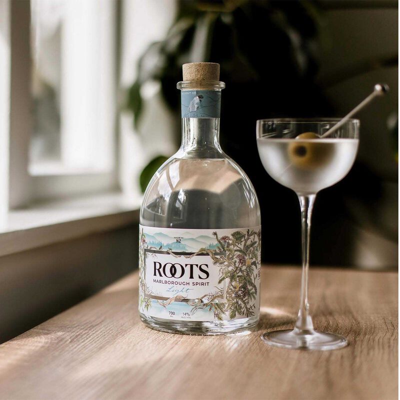 Roots Marlborough Spirit Light 14% 700ml image number 1