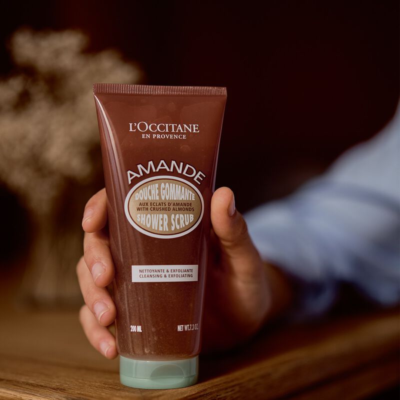 L'Occitane Shower Scrub 200ml image number 2