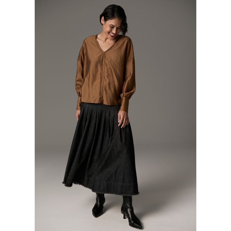 POL Rhea V-Neck Shirt image number 3