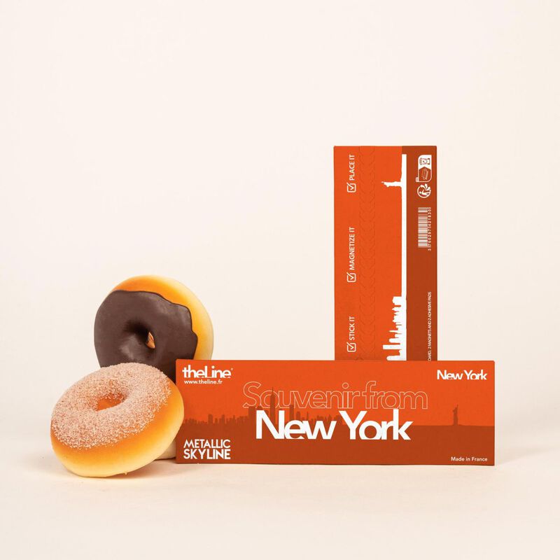 The Line Mini Skyline of New York Black Steel Silhouette 19cm image number 1