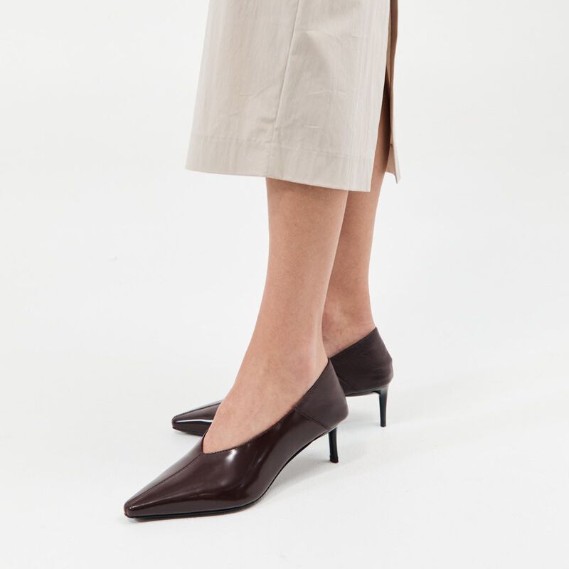 St. Agni Classic Fold Heel image number 1