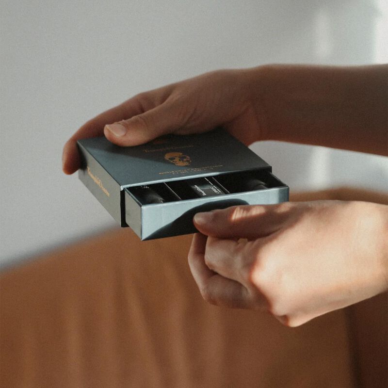 Triumph & Disaster Sample Kit image number 1