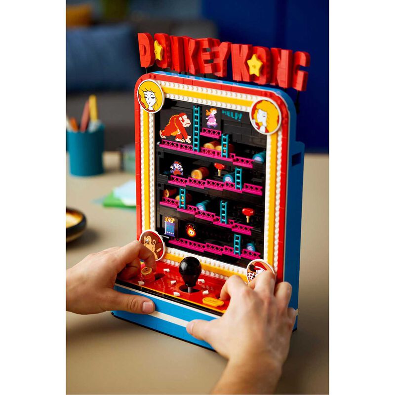 LEGO&reg; Super Mario&trade; Donkey Kong&trade; Arcade image number 1