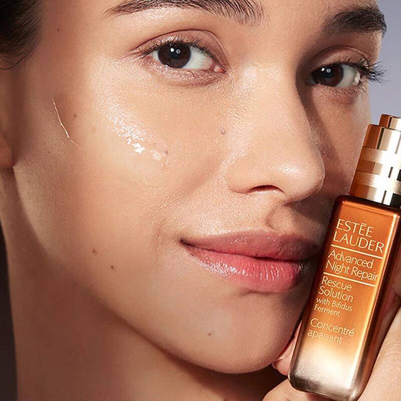 Estée Lauder Advanced Night Repair Rescue Solution image number 3