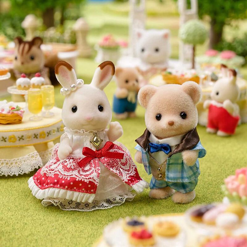 Sylvanian Families Anniversary Friends Set - Freya & Theo image number 1