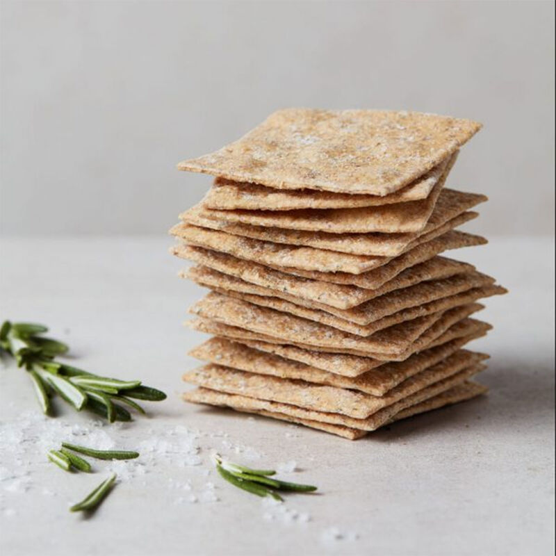 Peter's Yard Rosemary & Sea Salt Sourdough Crackers 90g image number 1
