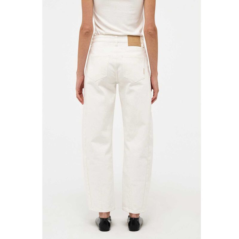 Neuw Amber Barrel Fresh White Jeans image number 1