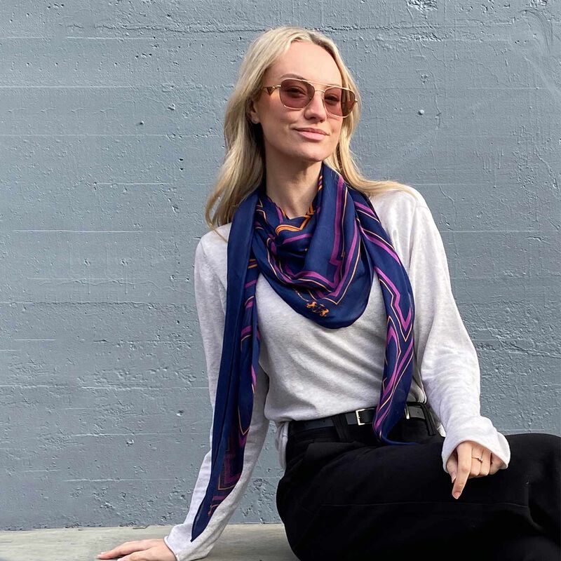 Dark Hampton The Glover - Cashmere Modal Scarf image number 3