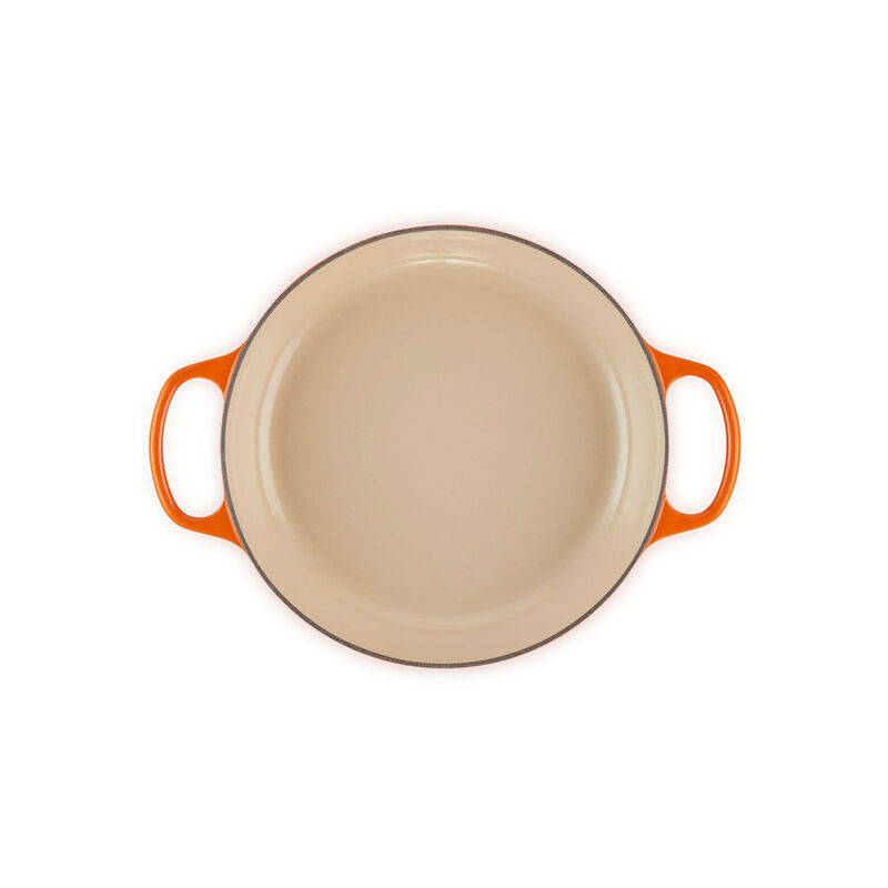 Le Creuset Signtature Cast Iron Shallow Casserole 26cm image number 2