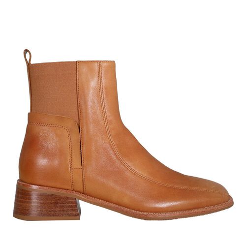 Minx Strider Boot