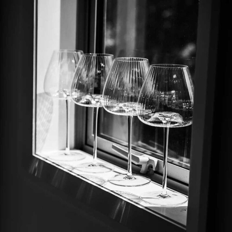 Home Lab Melted Crystal Red Wine Glass Set of 4 image number 1