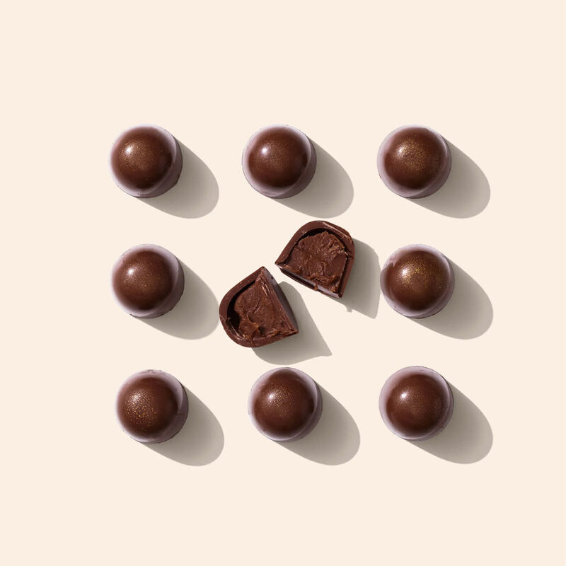 Bennetts of Mangawhai Christmas Collection Jolly Bon Bons 144g image number 1