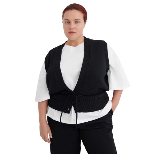 Kowtow Elworthy Vest