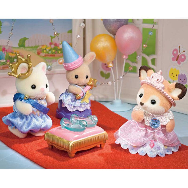 Sylvanian Families Nursery Princess Play Set image number 3