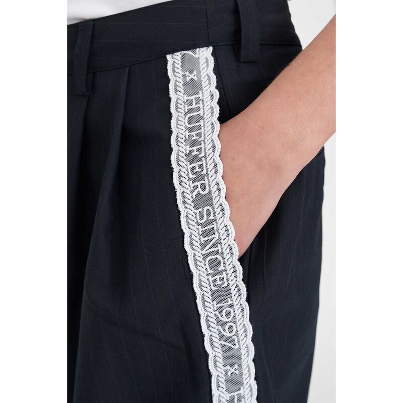 Huffer Pleated Baggy Short image number 2