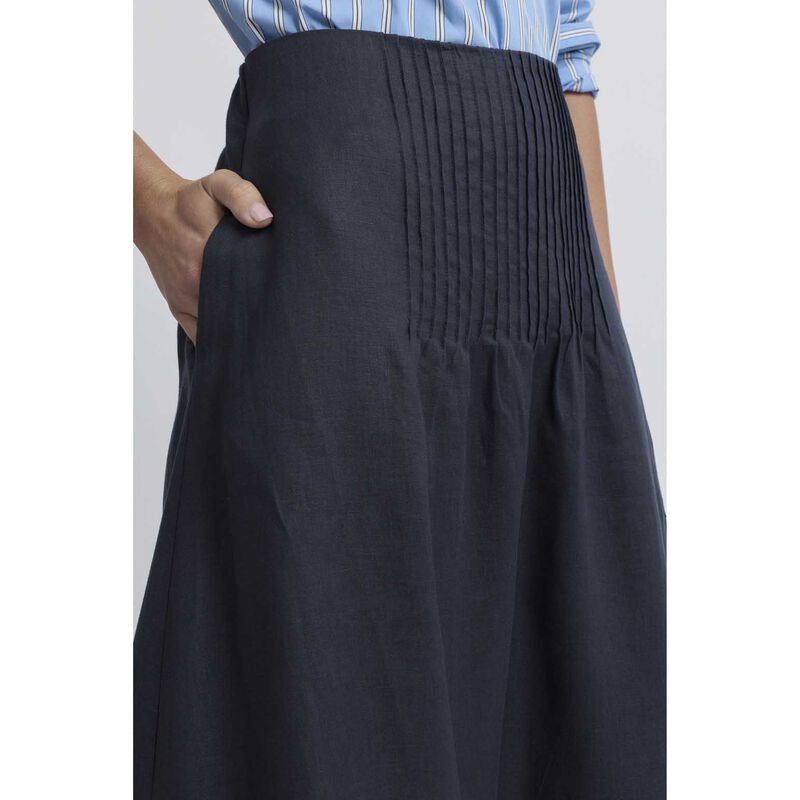 Yarra Trail Tirari Pintuck Skirt image number 2