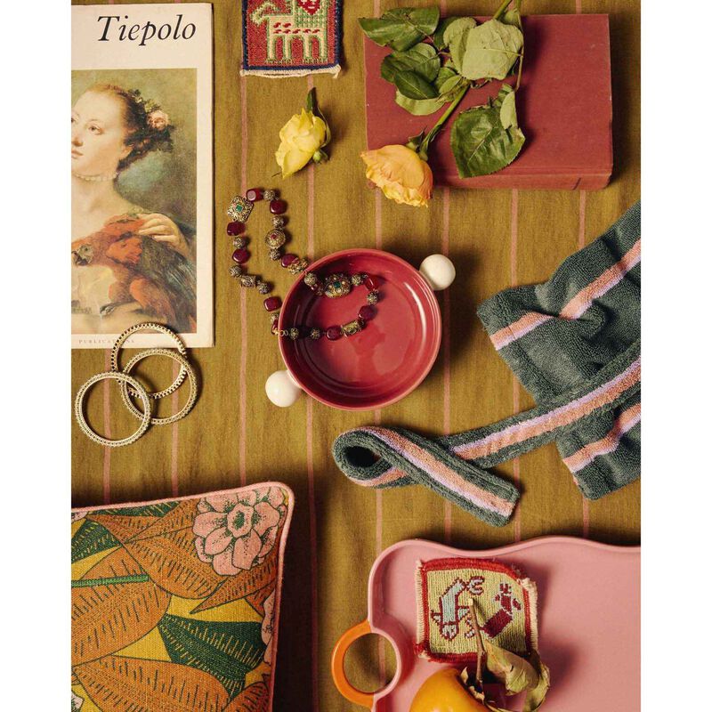Kip&Co Rhubarb Orbit Baking Dish image number 3