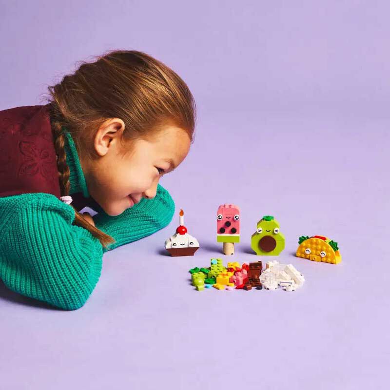 LEGO Classic Creative Food Friends image number 3
