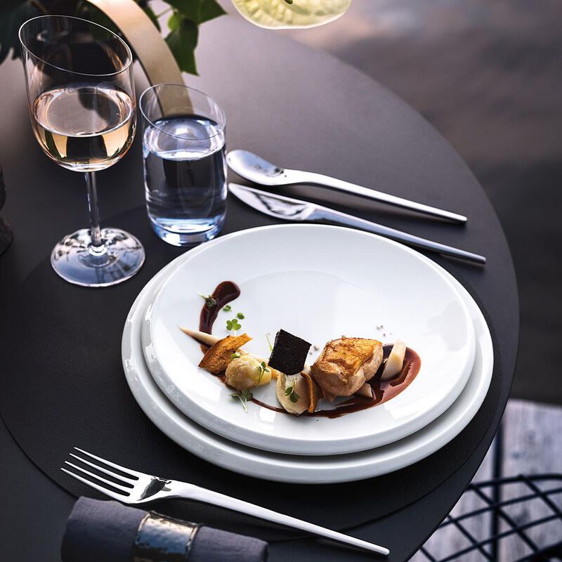 Villeroy & Boch NewMoon Gourmet Plate image number 3