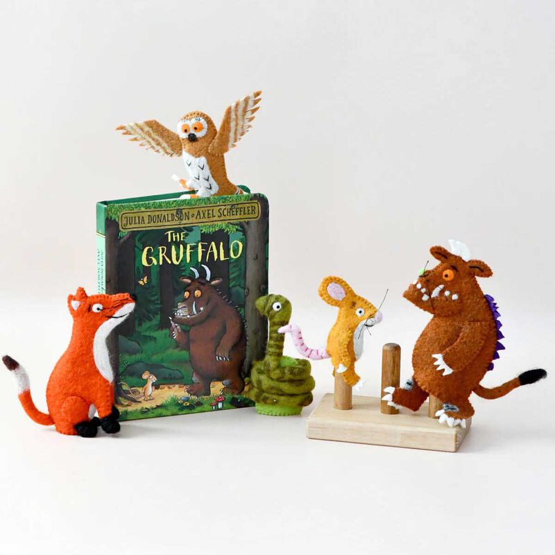 Tara Treasures The Gruffalo® Finger Puppets Set image number 3