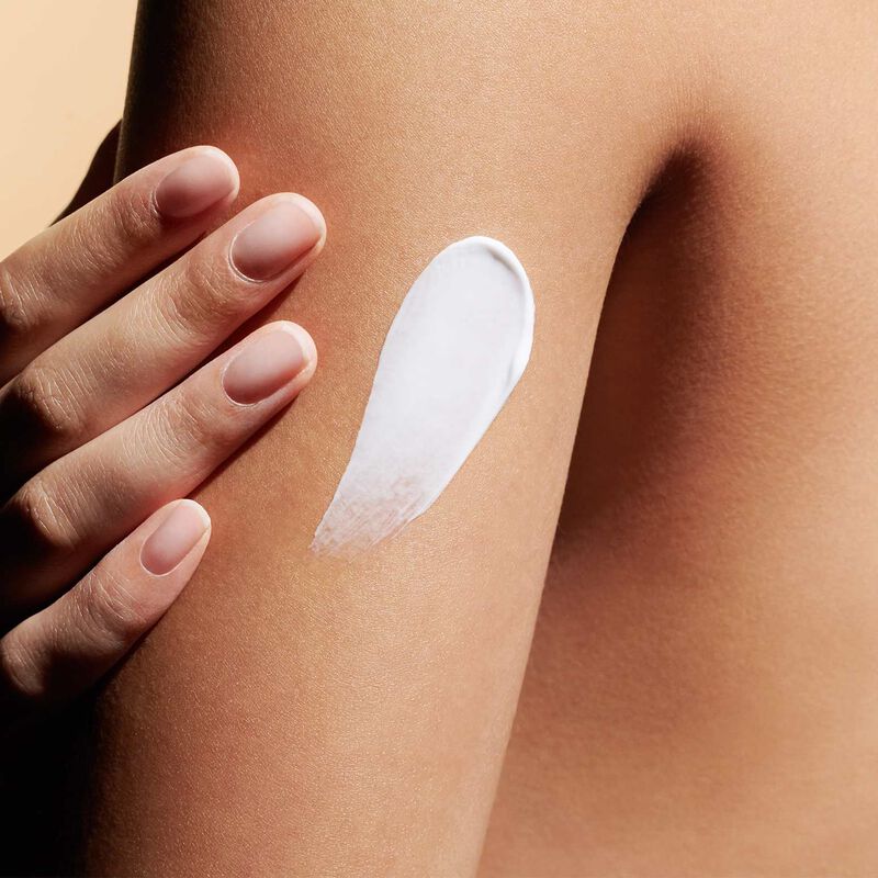 L'Occitane Almond Body Cream 200ml image number 3