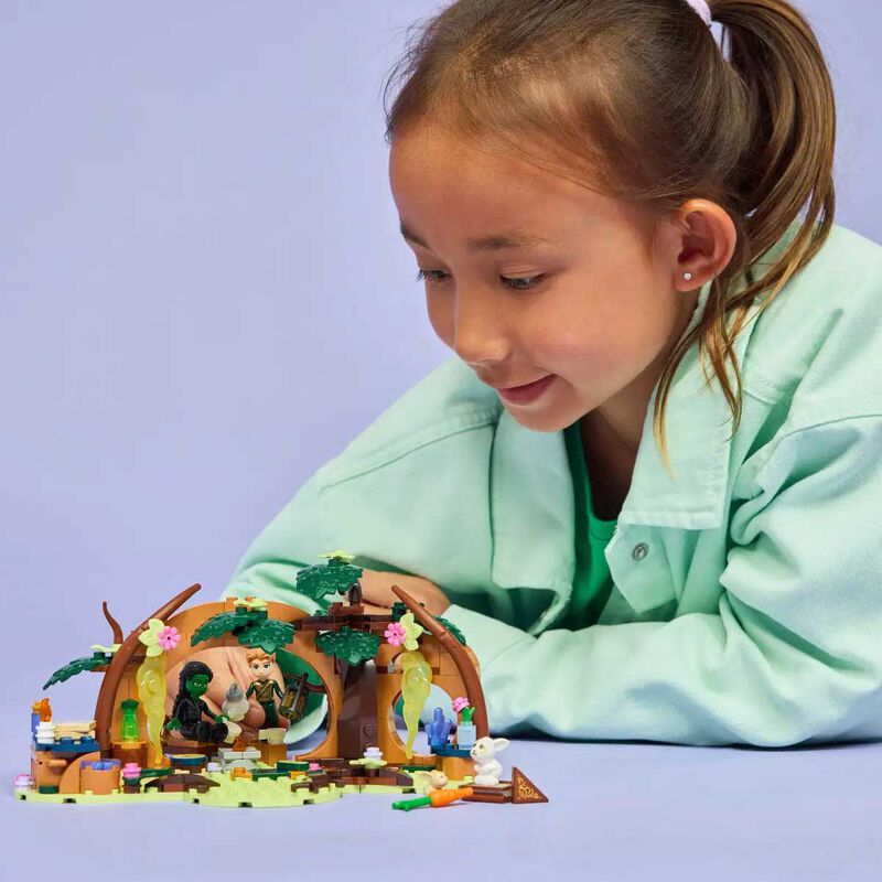 LEGO Wicked Elphaba's Retreat image number 3