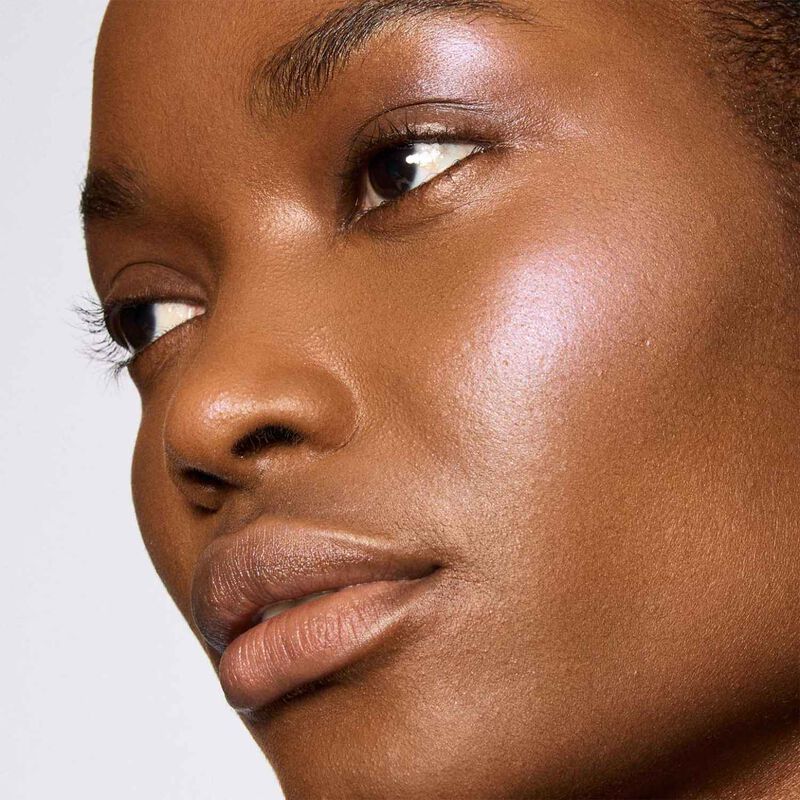 MAC Glow Play Bouncy Highlighter image number 11