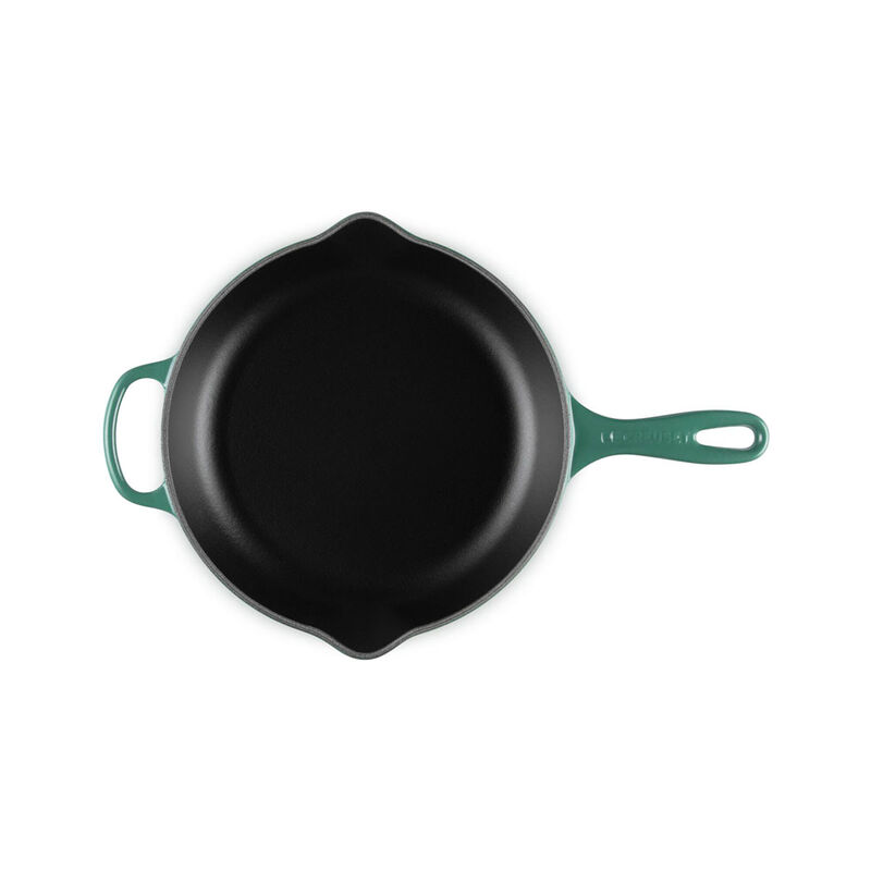 Le Creuset Signature Cast Iron Round Skillet 26cm image number 1