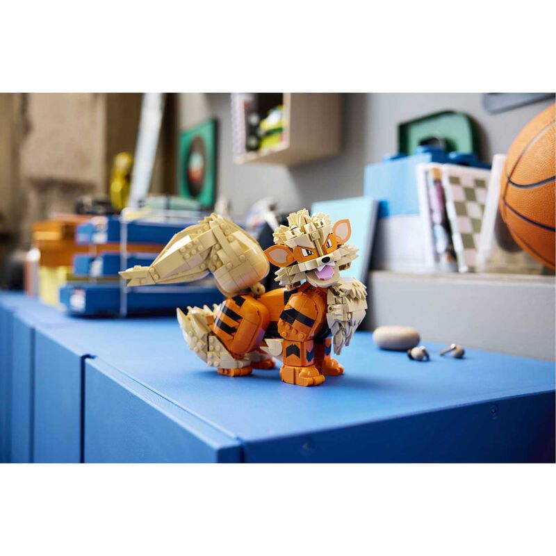 LEGO Pok&eacute;mon Arcanine image number 3