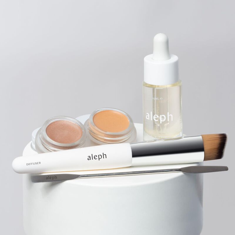 Aleph Beauty Essentials Edit 2.0 Neutral/Yellow Light-Medium image number 3