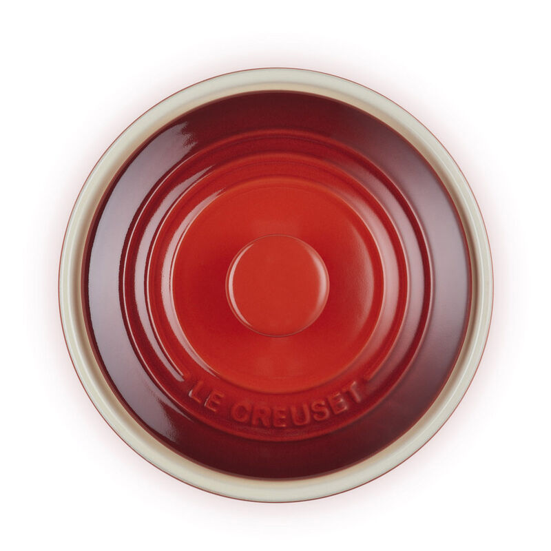 Le Creuset Camembert Baker 580ml - Cerise image number 3