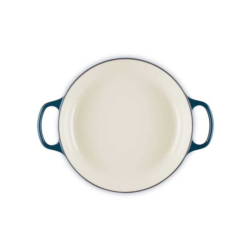 Le Creuset Signtature Cast Iron Shallow Casserole 30cm image number 40