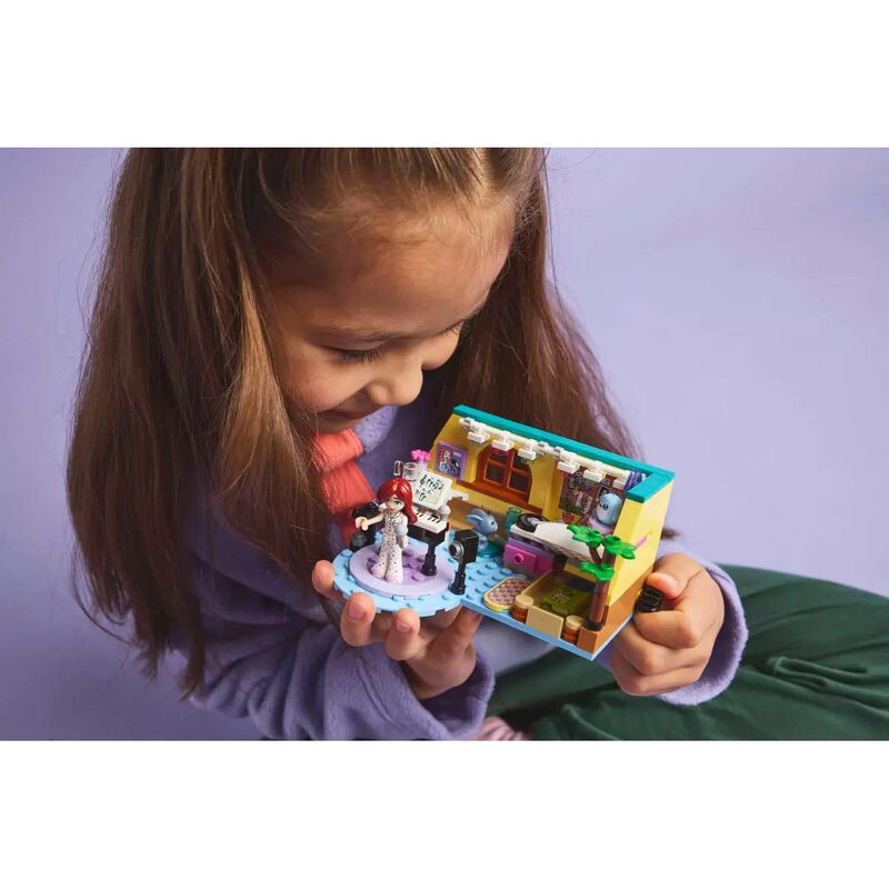 LEGO Friends Paisley’s Room image number 3