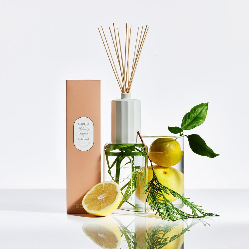 CIRCA Alchemy Grapefruit & Cedarwood Diffuser 250ml image number 1