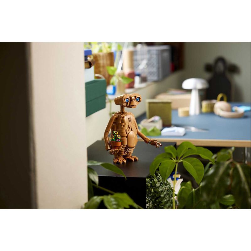 LEGO Ideas E.T. The Extra-Terrestrial image number 3