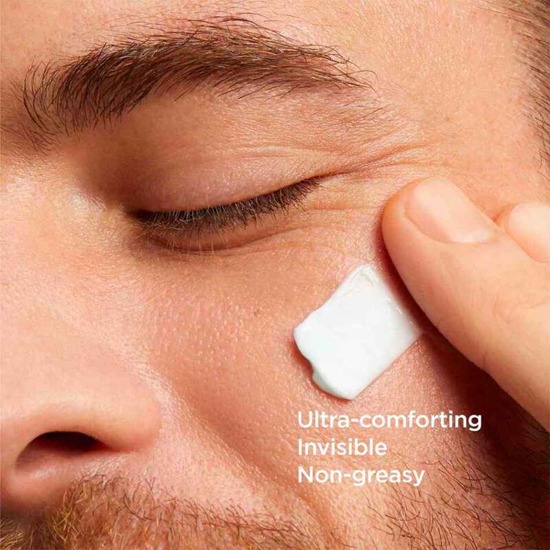 ClarinsMen Hydration Essentials image number 2