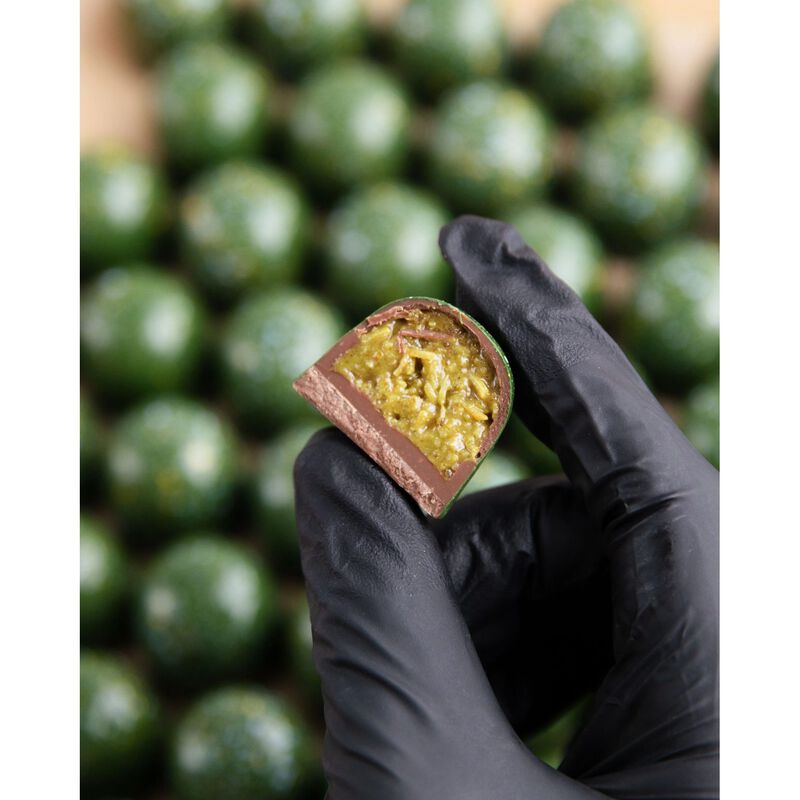 House of Chocolate Pistachio Knafeh Bonbon 6 Piece image number 2