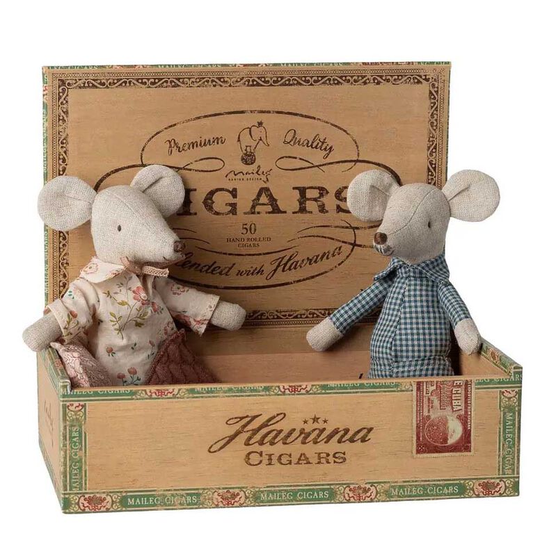 Maileg Grandma And Grandpa Mice In Cigarbox image number 1